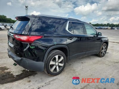 Trzecie zdjęcie samochodu z tyłu: 2018 CHEVROLET TRAVERSE LT VIN:1GNEVHKW8JJ165630 - miniatura