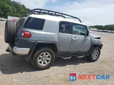 Trzecie zdjęcie samochodu z tyłu: 2014 TOYOTA FJ CRUISER VIN:JTEBU4BF3EK183441 - miniatura