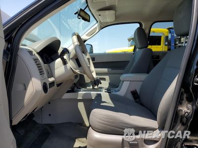 Zdjęcie 7 z 15 samochodu: 2009 FORD ESCAPE HYBRID VIN:1FMCU49399KB39692 - miniatura
