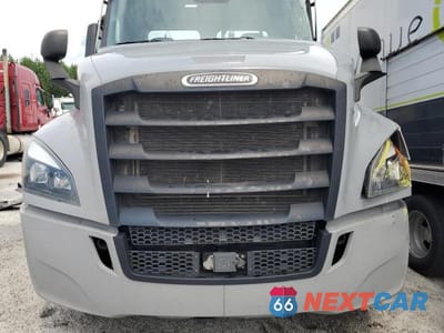 Zdjęcie 7 z 10 samochodu: 2022 FREIGHTLINER CASCADIA 126 SEMI TRUCK VIN:3AKJHLDR9NDNJ4539 - miniatura
