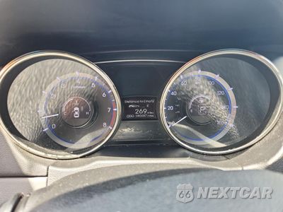 Zdjęcie 9 z 13 samochodu: 2012 HYUNDAI SONATA SE VIN:5NPEC4AB5CH427590 - miniatura