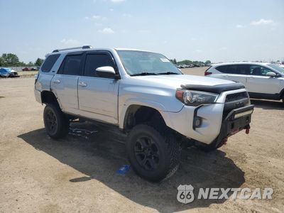 Czwarte zdjęcie samochodu z boku: 2015 TOYOTA 4RUNNER SR5/SR5 PREMIUM VIN:JTEBU5JR1F5274001 - miniatura
