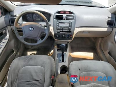 Zdjęcie 8 z 12 samochodu: 2006 KIA SPECTRA LX VIN:KNAFE121865208613 - miniatura