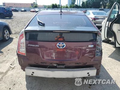 Zdjęcie 6 z 12 samochodu: 2013 TOYOTA PRIUS VIN:JTDKN3DU1D5569991 - miniatura