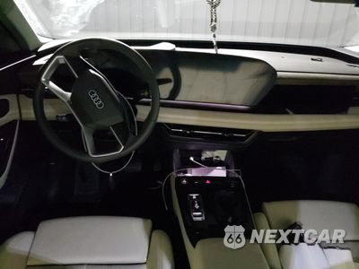 Zdjęcie 8 z 12 samochodu: 2025 AUDI Q6 E-TRON PREMIUM PLUS VIN:WA124BGF1SA025516 - miniatura