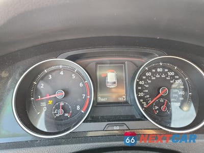 Zdjęcie 9 z 12 samochodu: 2016 VOLKSWAGEN GTI S/SE VIN:3VW5T7AU5GM046774 - miniatura