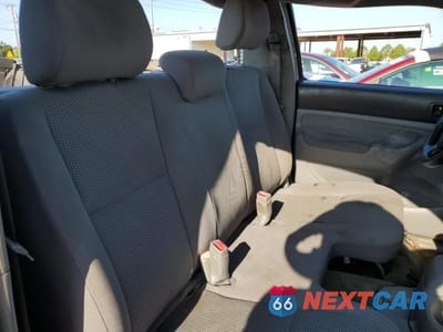 Zdjęcie 10 z 12 samochodu: 2005 TOYOTA TACOMA VIN:5TENX22N15Z133234 - miniatura