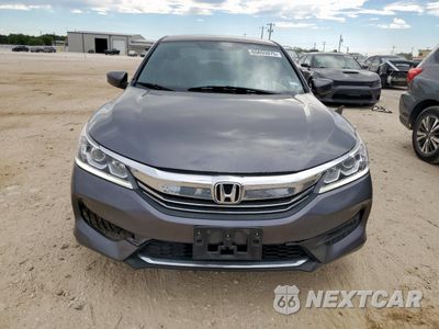 Piąte zdjęcie samochodu w środku: 2016 HONDA ACCORD SPORT VIN:1HGCR2F54GA033574 - miniatura
