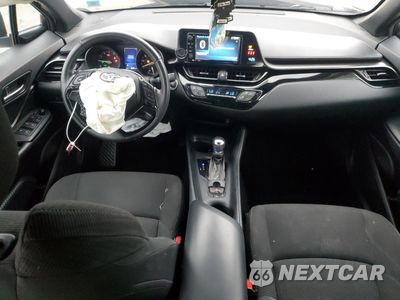 Zdjęcie 8 z 13 samochodu: 2018 TOYOTA C-HR XLE VIN:NMTKHMBX3JR040735 - miniatura