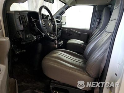 Zdjęcie 7 z 14 samochodu: 2021 CHEVROLET EXPRESS G2500 VIN:1GCWGAF73M1196984 - miniatura