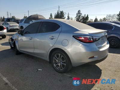 Drugie zdjęcie samochodu z przodu: 2019 TOYOTA YARIS L VIN:3MYDLBYV5KY511847 - miniatura