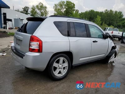 Trzecie zdjęcie samochodu z tyłu: 2007 JEEP COMPASS VIN:1J8FF47W27D131727 - miniatura