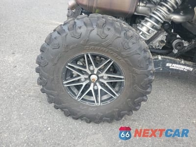 Zdjęcie 9 z 12 samochodu: 2024 KAWASAKI KRT1000 VIN:JKARTCC18RB502058 - miniatura