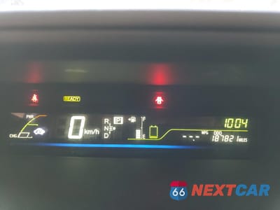Zdjęcie 9 z 12 samochodu: 2013 TOYOTA PRIUS V VIN:JTDZN3EU9D3204645 - miniatura