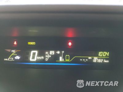 Zdjęcie 9 z 12 samochodu: 2013 TOYOTA PRIUS V VIN:JTDZN3EU9D3204645 - miniatura