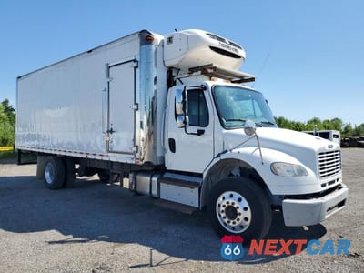 Czwarte zdjęcie samochodu z boku: 2019 FREIGHTLINER M2 106 MED - TRUCKS REFRIGERATED BOX TRUCK VIN:3ALACWFE7KDKA9666 - miniatura