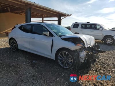 Czwarte zdjęcie samochodu z boku: 2019 HYUNDAI VELOSTER 2.0L PREMIUM VIN:KMHTG6AFXKU009505 - miniatura