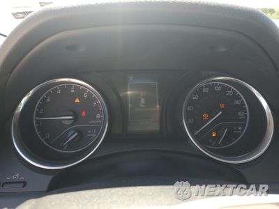 Zdjęcie 9 z 14 samochodu: 2019 TOYOTA CAMRY L VIN:4T1B11HK0KU755951 - miniatura