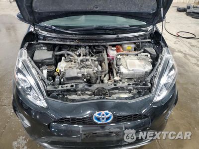 Zdjęcie 11 z 14 samochodu: 2018 TOYOTA PRIUS C VIN:JTDKDTB39J1607287 - miniatura