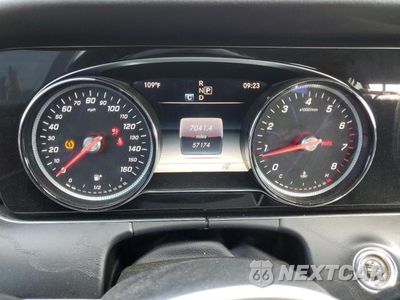 Zdjęcie 9 z 13 samochodu: 2017 MERCEDES-BENZ E 300 4MATIC VIN:WDDZF4KBXHA091396 - miniatura