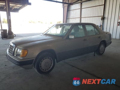 1990 MERCEDES-BENZ 300 E WDBEA30D2LB121367 - główne zdjęcie licytacji z USA - miniatura