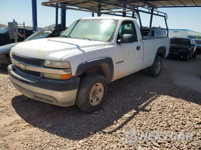 2002 CHEVROLET SILVERADO C2500 HEAVY DUTY 1GCHC24U82E137485 - główne zdjęcie licytacji z USA - miniatura