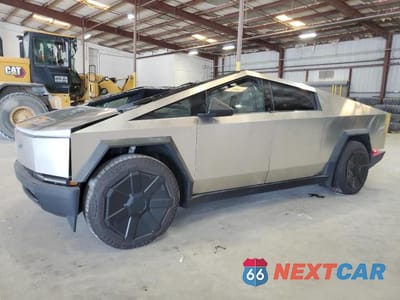 2024 TESLA CYBERTRUCK 7G2CEHEE7RA027867 - główne zdjęcie licytacji z USA - miniatura