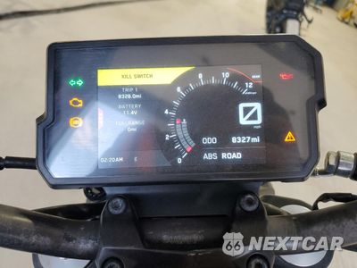 Zdjęcie 7 z 9 samochodu: 2016 KTM 390 DUKE VIN:MD2JGJ405GC286219 - miniatura