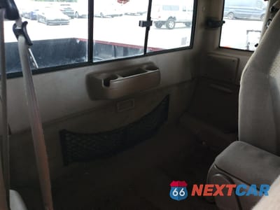 Zdjęcie 10 z 12 samochodu: 1998 MAZDA B2500 CAB PLUS VIN:4F4YR16C1WTM23829 - miniatura