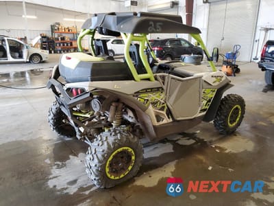 Czwarte zdjęcie samochodu z boku: 2015 CAN-AM MAVERICK 1000R TURBO X DS VIN:3JBPDAR2XFJ001910 - miniatura