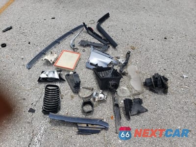 Zdjęcie 12 z 15 samochodu: 2001 BMW 740 IL VIN:WBAGH83431DP25006 - miniatura