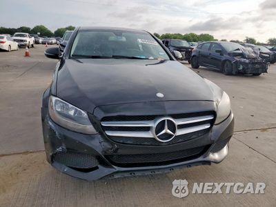 Piąte zdjęcie samochodu w środku: 2017 MERCEDES-BENZ C 300 VIN:55SWF4JBXHU230513 - miniatura