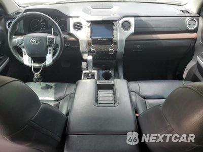 Zdjęcie 8 z 14 samochodu: 2020 TOYOTA TUNDRA CREWMAX LIMITED VIN:5TFFY5F1XLX266508 - miniatura