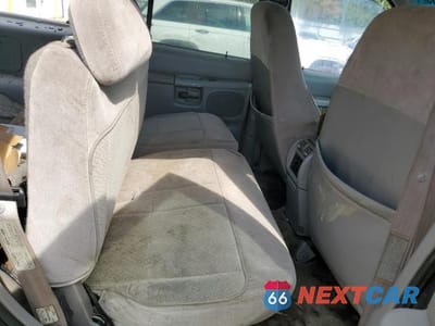 Zdjęcie 10 z 12 samochodu: 1998 MERCURY MOUNTAINEER VIN:4M2ZU55P8WUJ15889 - miniatura