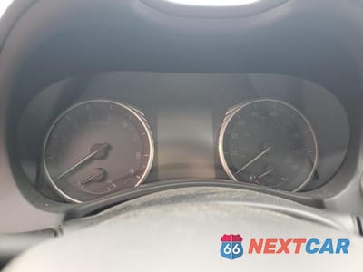Zdjęcie 9 z 13 samochodu: 2015 INFINITI Q50 BASE VIN:JN1BV7AR7FM394570 - miniatura