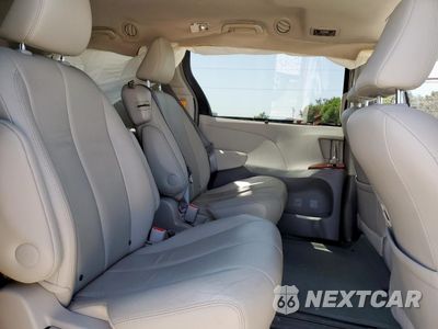 Zdjęcie 11 z 14 samochodu: 2014 TOYOTA SIENNA XLE VIN:5TDYK3DC0ES489720 - miniatura