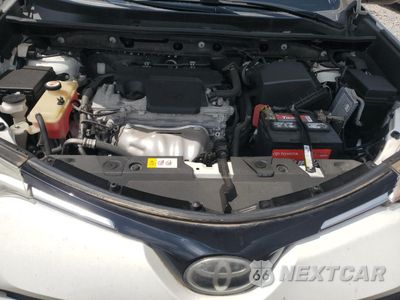 Zdjęcie 12 z 16 samochodu: 2017 TOYOTA RAV4 XLE VIN:JTMWFREV4HD102486 - miniatura