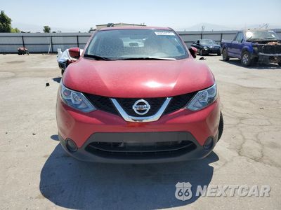 Piąte zdjęcie samochodu w środku: 2017 NISSAN ROGUE SPORT S VIN:JN1BJ1CP9HW030324 - miniatura
