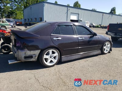 Trzecie zdjęcie samochodu z tyłu: 2001 LEXUS IS 300 VIN:JTHBD182510029518 - miniatura