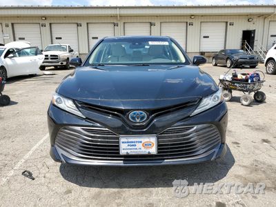 Piąte zdjęcie samochodu w środku: 2018 TOYOTA CAMRY HYBRID VIN:4T1B21HKXJU500283 - miniatura