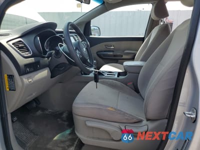 Zdjęcie 7 z 14 samochodu: 2020 KIA SEDONA L VIN:KNDMA5C18L6596119 - miniatura