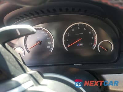 Zdjęcie 9 z 12 samochodu: 2015 BMW M5 VIN:WBSFV9C51FD594924 - miniatura