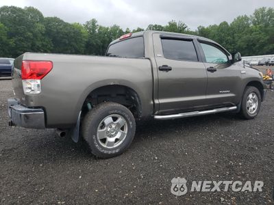 Trzecie zdjęcie samochodu z tyłu: 2011 TOYOTA TUNDRA CREWMAX SR5 VIN:5TFDY5F10BX170960 - miniatura