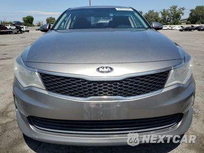 Piąte zdjęcie samochodu w środku: 2016 KIA OPTIMA LX VIN:5XXGT4L3XGG020865 - miniatura