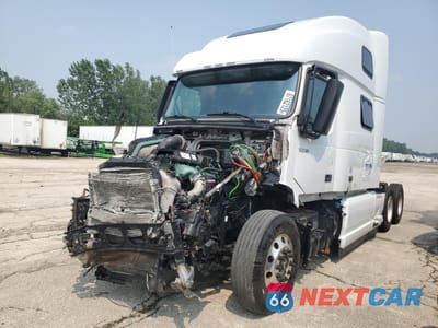 Drugie zdjęcie samochodu z przodu: 2024 VOLVO VN VNL VIN:4V4NC9EH7RN634992 - miniatura