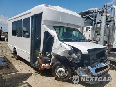 2024 FORD ECONOLINE E-450 1FDFE4FN1RDD17602 - główne zdjęcie licytacji z USA - miniatura