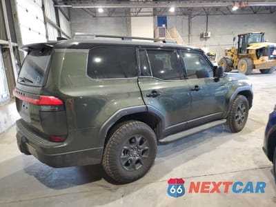 Trzecie zdjęcie samochodu z tyłu: 2024 LEXUS GX 550 PREMIUM/PREMIUM+ VIN:JTJTBCDX5R5034545 - miniatura