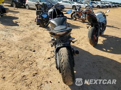 Czwarte zdjęcie samochodu z boku: 2021 HONDA CBR RA VIN:JH2SC7759MK400067 - miniatura