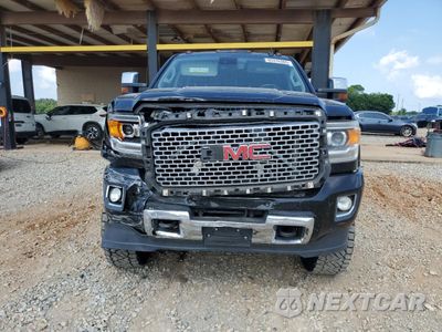 Piąte zdjęcie samochodu w środku: 2015 GMC SIERRA K3500 DENALI VIN:1GT424E89FF521242 - miniatura