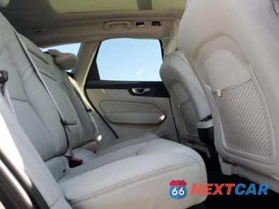 Zdjęcie 11 z 13 samochodu: 2019 VOLVO XC60 T5 INSCRIPTION VIN:LYV102DL6KB219376 - miniatura